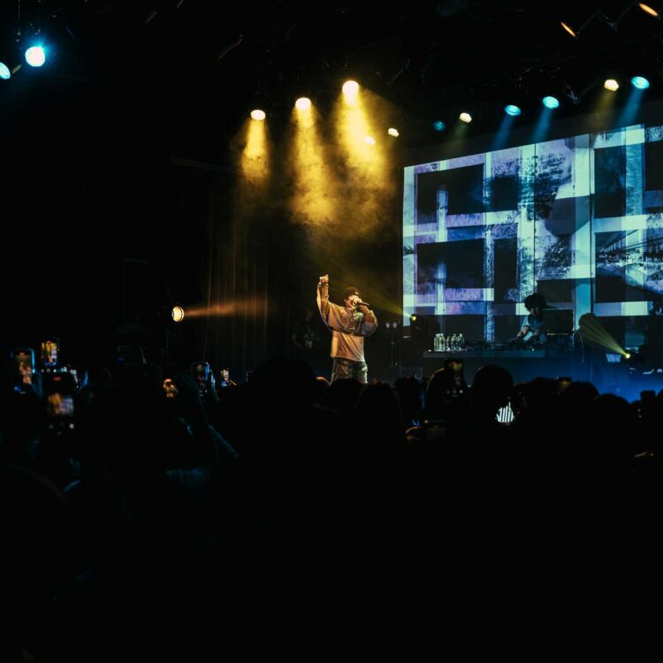 『J.E.T TOUR SERIES [lIlBOI&HAON Supporting Act：Woodie Gochild]』ライブレポート